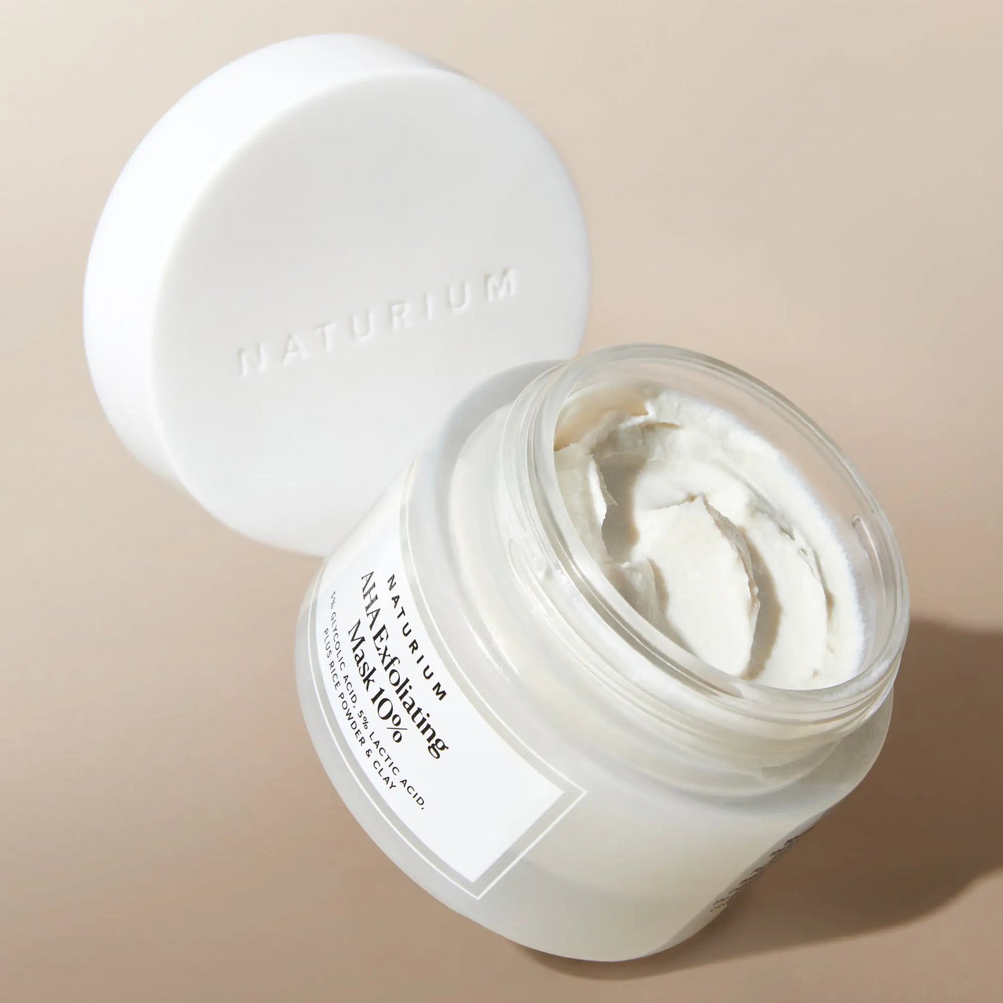 aha-exfoliating-mask-10-q2 AHAmask_0957-crop.webp