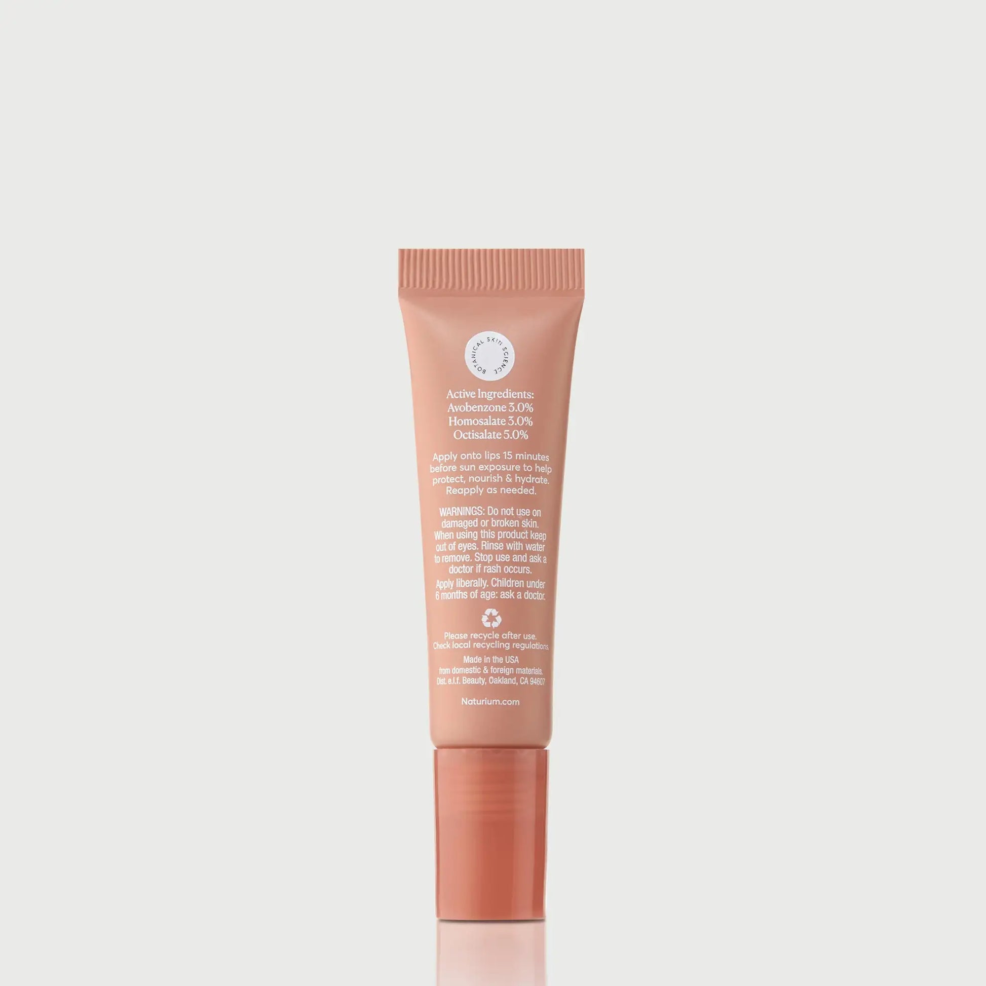 phyto-glow-lip-balm-spf-45-getaway-o5 NATR-10126_PhytoGlow_SPF_Getaway_primary_capon_back_bonebkgd_1.webp