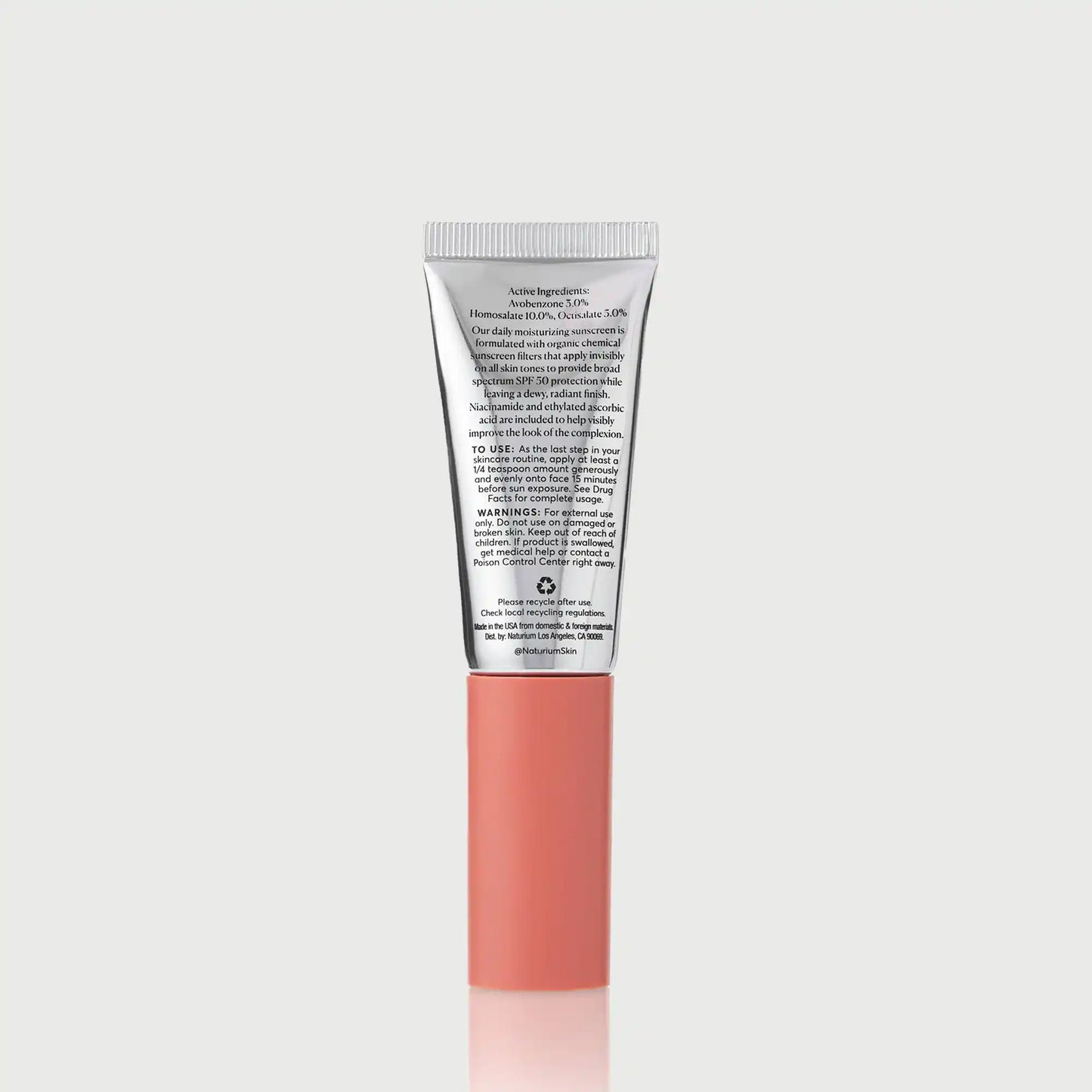 dew-glow-moisturizer-spf-50-travel-size-l7 NATR-10157_Dew-Glow-Moisturizer-SPF-50-Mini_back_capon_bonebkgd_d7cb9bbb-e294-42e2-8d5a-28c73c09b5b5.webp