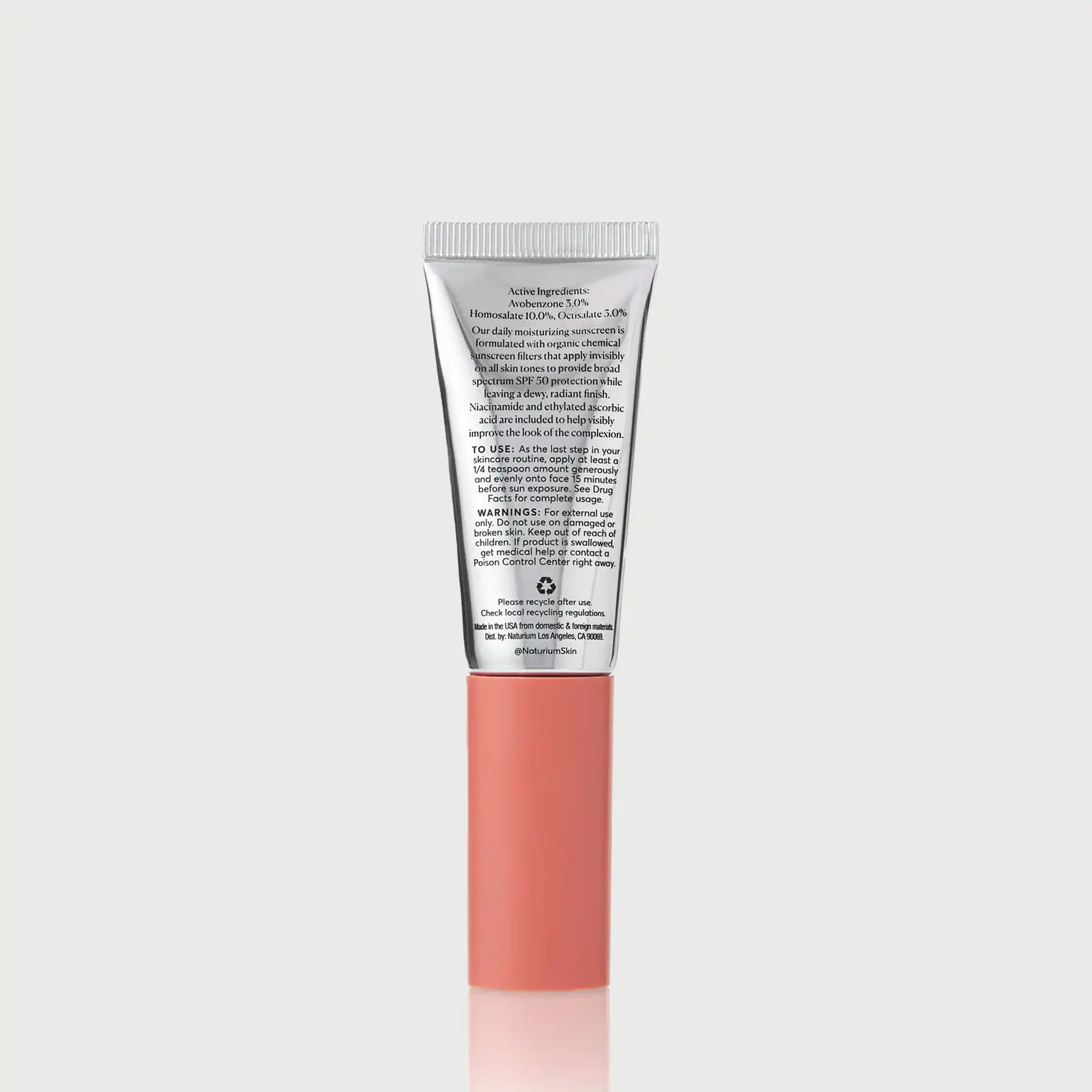 dew-glow-moisturizer-spf-50-travel-size-l7 NATR-10157_Dew-Glow-Moisturizer-SPF-50-Mini_back_capon_bonebkgd_d7cb9bbb-e294-42e2-8d5a-28c73c09b5b5.webp