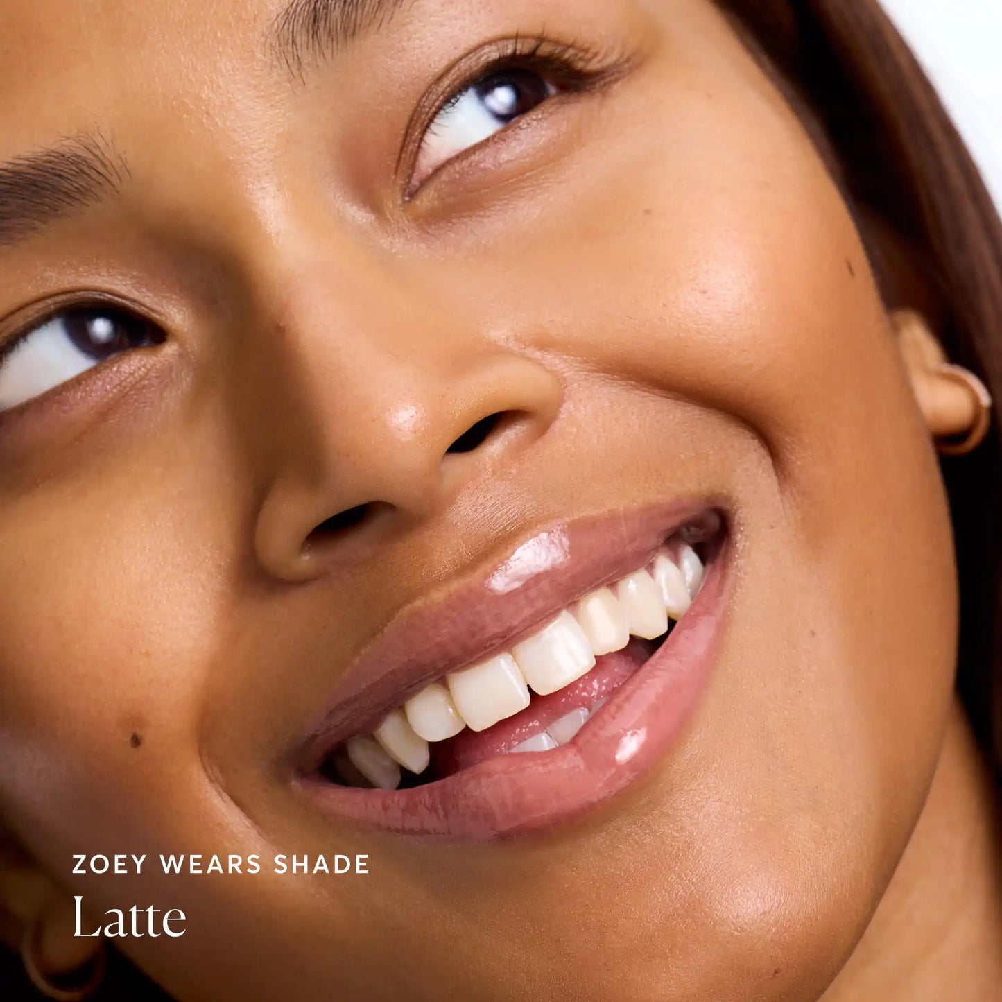 phyto-glow-lip-balm-latte-p4 NATR-60110-Alt-Images-Phyto-Glow-Lip-Balm-Latte-04.webp